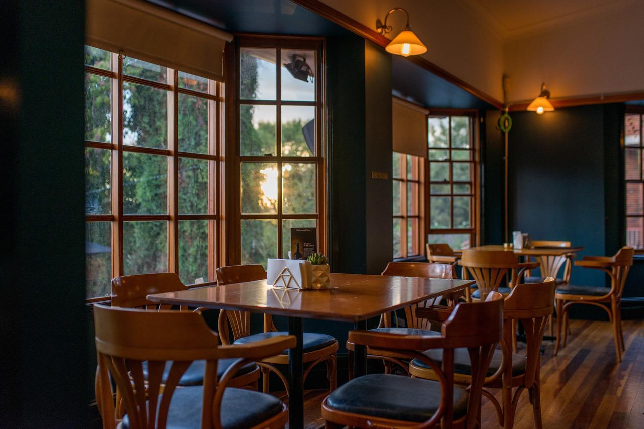 The Tamworth Hotel Екстер'єр фото