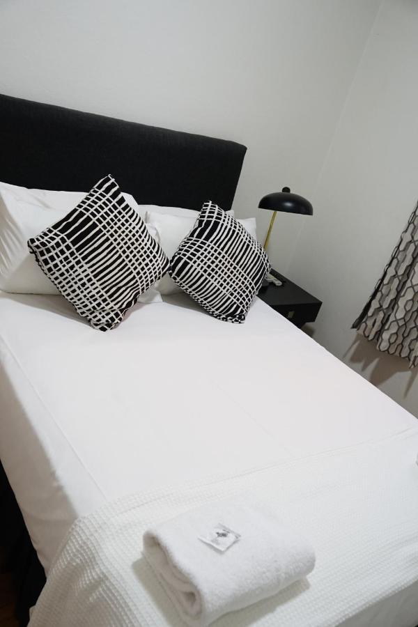 The Tamworth Hotel Екстер'єр фото
